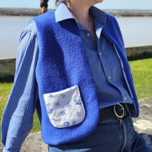 Gilet réversible - Coloris bleu cobalt & tissu fleuri - Taille unique