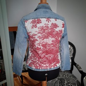 Veste en jean Upcyclée taille 3