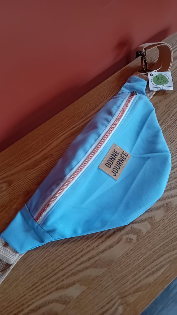 Sac banane upcyclé bleu