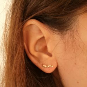 Clous d'oreilles bisou